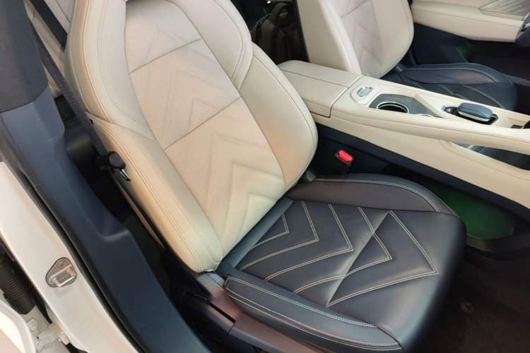 Used Zeekr 001 2022 Long-Range Dual-Motor WE Edition Right Front Seat