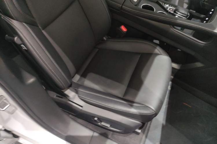 Used Zeekr 001 2022 Ultra-Long Range Single-Motor WE Version Right Front Seat