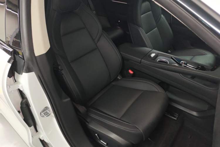 Used Zeekr 001 2022 Long-Range Dual-Motor WE Edition Right Front Seat