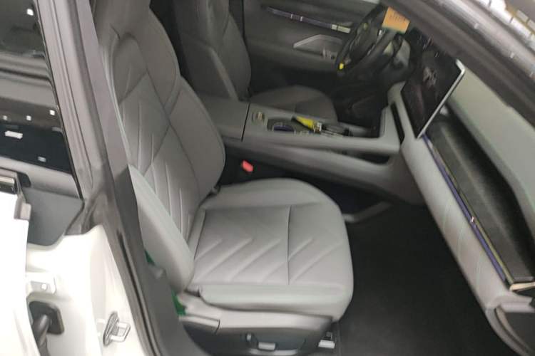 Used Zeekr 001 2022 Ultra-Long Range Dual-Motor YOU Version Right Front Seat