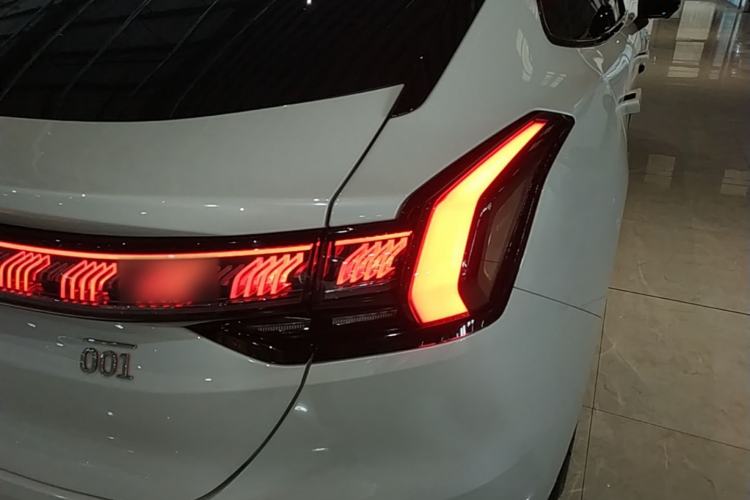 Used Zeekr 001 2022 Long-Range Dual-Motor WE Edition Right Rear Taillight