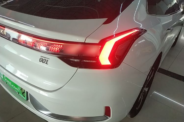 Used Zeekr 001 2022 Ultra-Long Range Single-Motor WE Version Right Rear Taillight