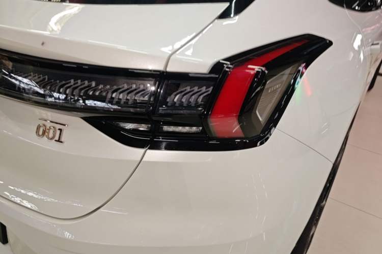 Used Zeekr 001 2022 Long-Range Dual-Motor WE Edition Right Rear Taillight
