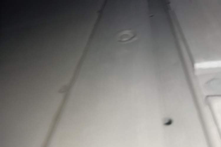 Used Zeekr 001 2022 Ultra-Long Range Dual-Motor YOU Version Right Side Sill