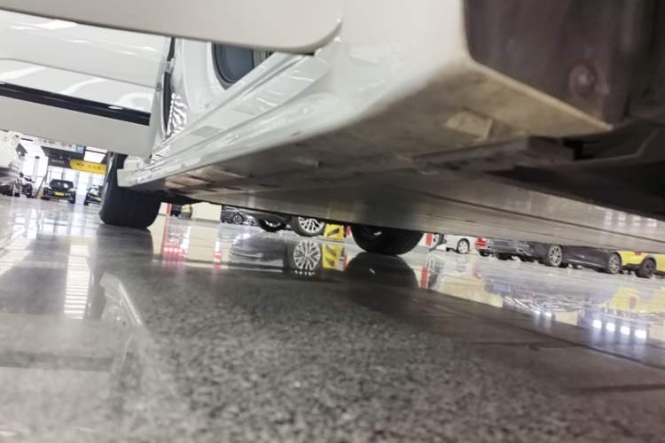 Used Zeekr 001 2022 Long-Range Dual-Motor WE Edition Right Side Sill