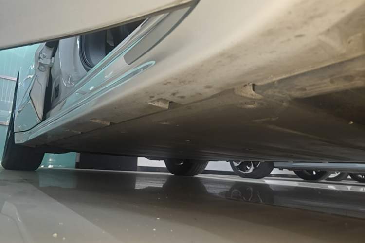Used Zeekr 001 2022 Long-Range Dual-Motor WE Edition Right Side Sill