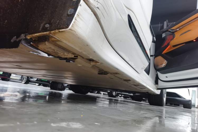 Used Zeekr 001 2022 Long-Range Dual-Motor WE Edition Right Side Sill