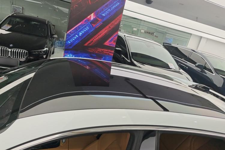 Used Zeekr 001 2022 Ultra-Long Range Dual-Motor YOU Version Roof