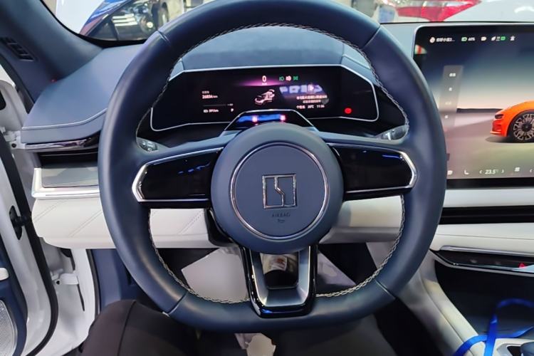 Used Zeekr 001 2022 Ultra-Long Range Dual-Motor YOU Version Steering Wheel