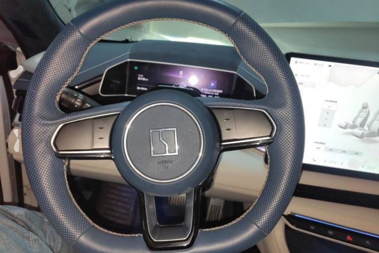 Used Zeekr 001 2022 Long-Range Dual-Motor WE Edition Steering Wheel
