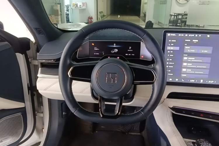 Used Zeekr 001 2022 Ultra-Long Range Dual-Motor YOU Version Steering Wheel