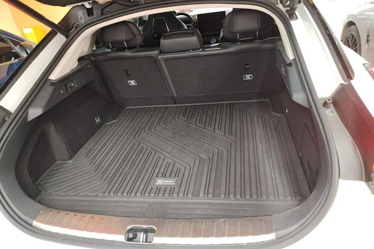 Used Zeekr 001 2022 Long-Range Dual-Motor WE Edition Trunk