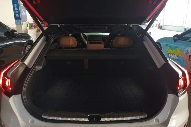 Used Zeekr 001 2022 Ultra-Long Range Dual-Motor YOU Version Trunk