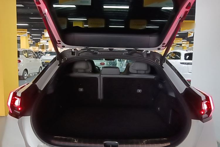 Used Zeekr 001 2022 Ultra-Long Range Dual-Motor YOU Version Trunk