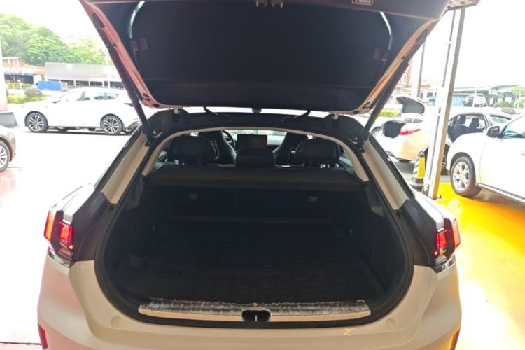 Used Zeekr 001 2022 Long-Range Dual-Motor WE Edition Trunk