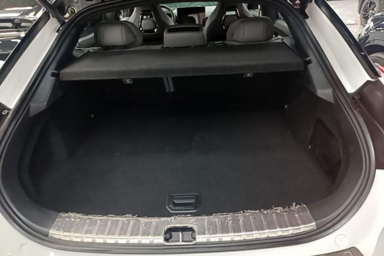 Used Zeekr 001 2022 Ultra-Long Range Dual-Motor ME Version Trunk