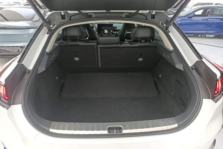 Used Zeekr 001 2022 Long-Range Dual-Motor WE Edition Trunk
