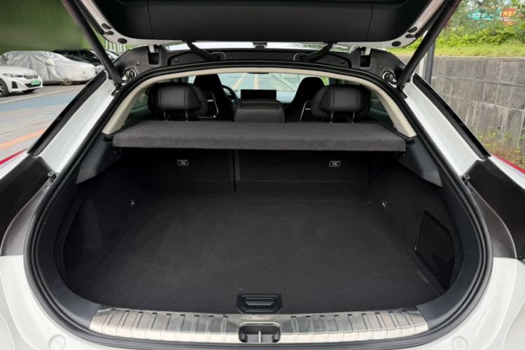 Used Zeekr 001 2022 Long-Range Dual-Motor WE Edition Trunk