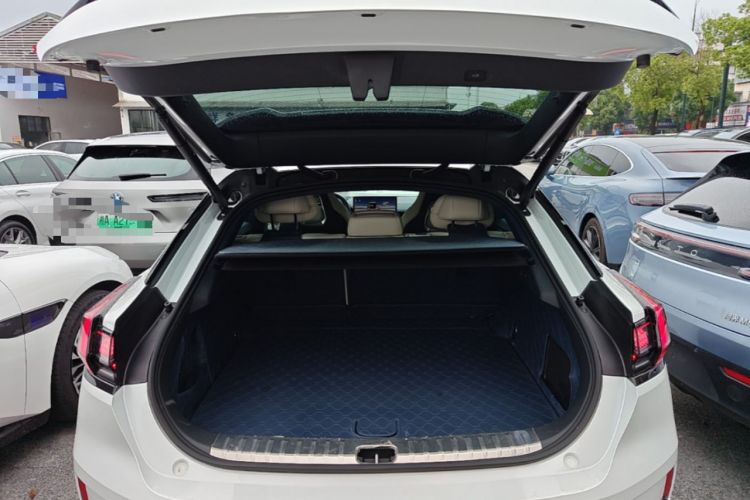 Used Zeekr 001 2022 Long-Range Dual-Motor WE Edition Trunk