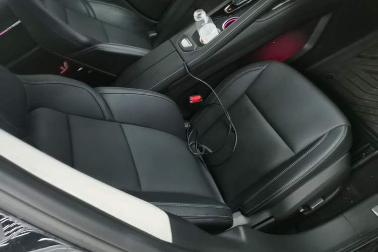 Used Zeekr 001 2022 Ultra-Long Range Single-Motor WE Version Right Front Seat