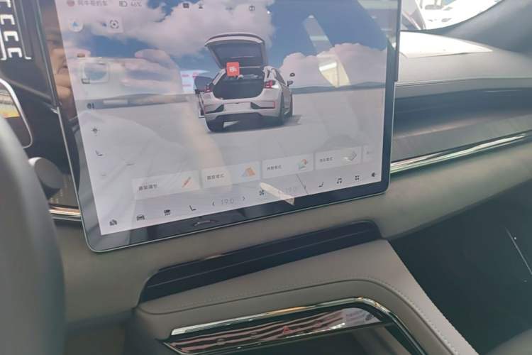 Used Zeekr 001 2023 WE Edition 86 kWh Audio And AC Panel