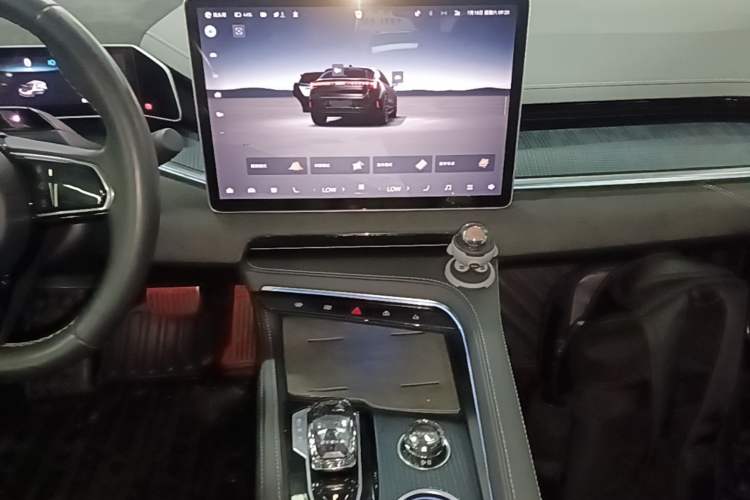 Used Zeekr 001 2023 WE Edition 86 kWh Audio And AC Panel