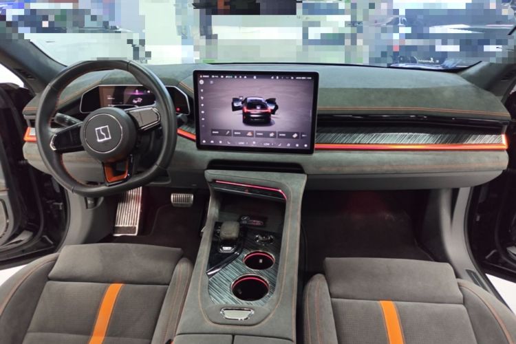 Used Zeekr 001 2023 YOU Edition 100 kWh Center Console