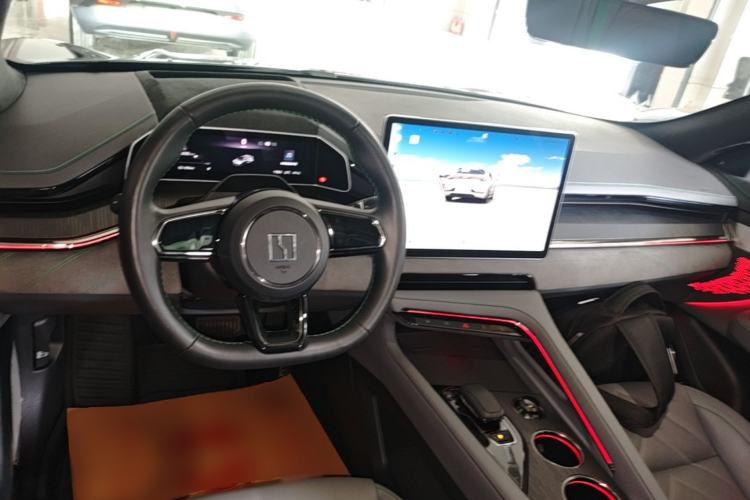 Used Zeekr 001 2023 WE Edition 100 kWh Center Console