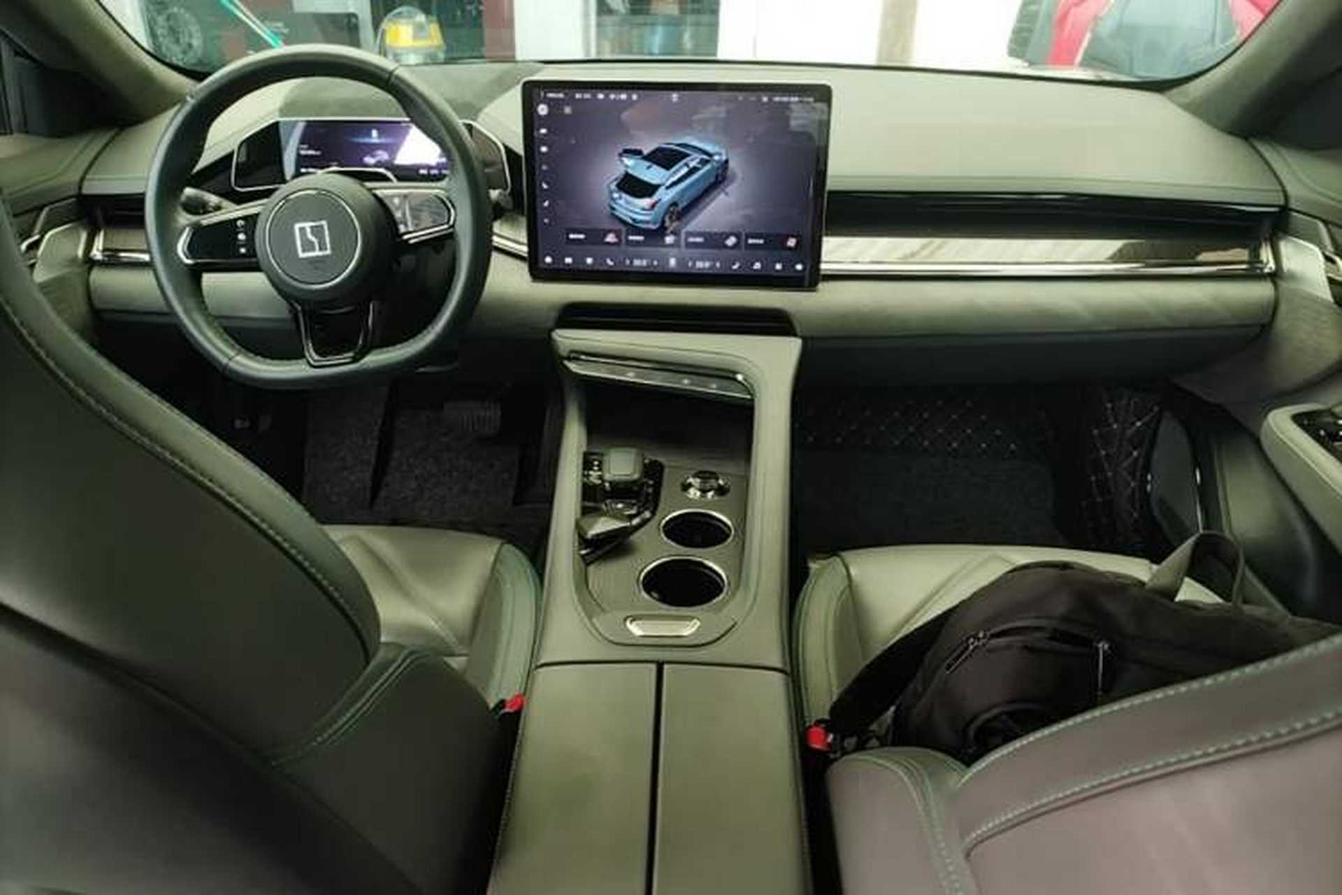 Used Zeekr 001 2023 WE Edition 100 kWh Center Console