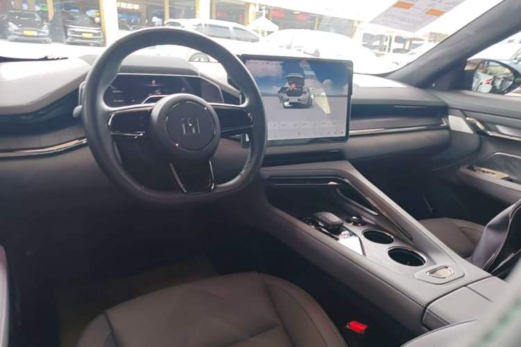 Used Zeekr 001 2023 WE Edition 86 kWh Center Console