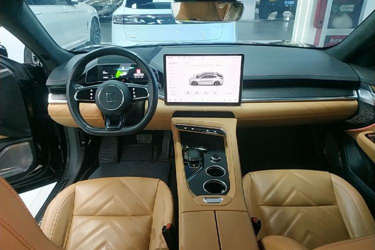 Used Zeekr 001 2023 WE Edition 100 kWh Center Console