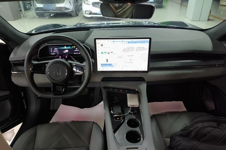 Used Zeekr 001 2023 ME Edition 100 kWh Center Console
