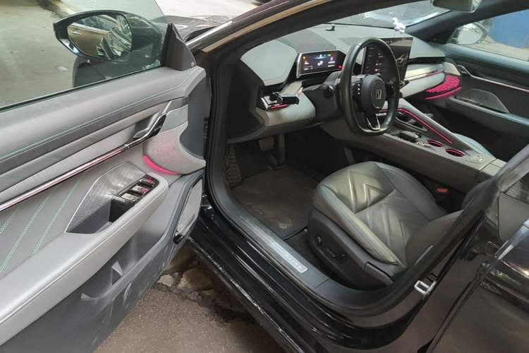 Used Zeekr 001 2023 WE Edition 100 kWh Driver Seat