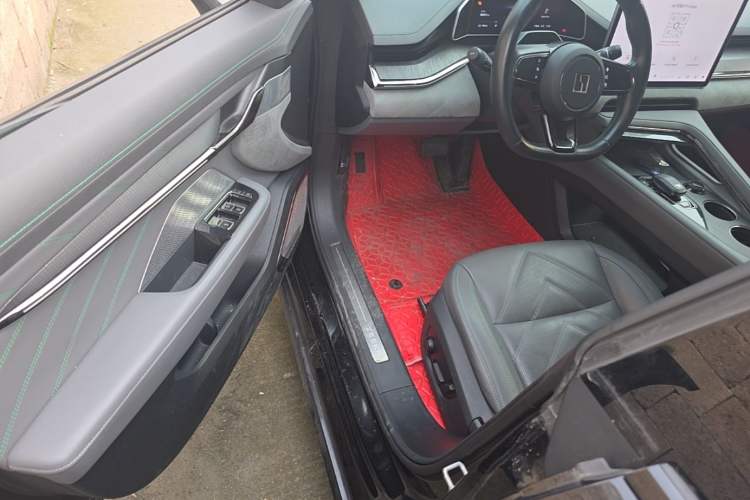 Used Zeekr 001 2023 WE Edition 100 kWh Driver Seat