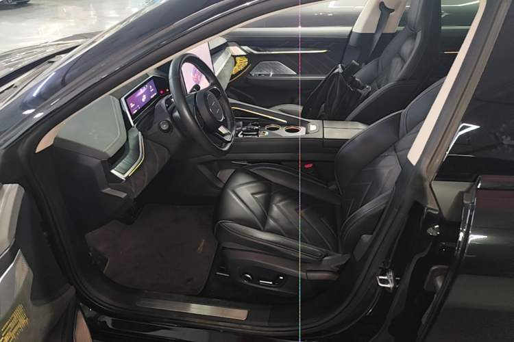 Used Zeekr 001 2023 WE Edition 100 kWh Driver Seat
