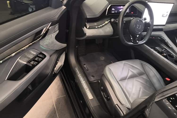 Used Zeekr 001 2023 WE Edition 100 kWh Driver Seat