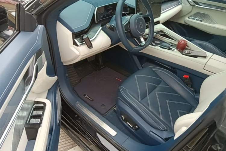 Used Zeekr 001 2023 ME Edition 100 kWh Driver Seat