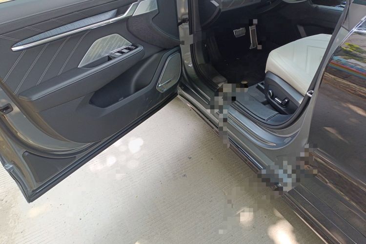 Used Zeekr 001 2023 ME Edition 100 kWh Driver Seat