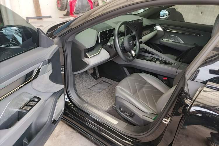 Used Zeekr 001 2023 WE Edition 100 kWh Driver Seat