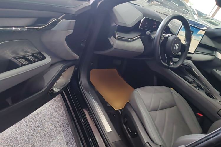 Used Zeekr 001 2023 WE Edition 100 kWh Driver Seat