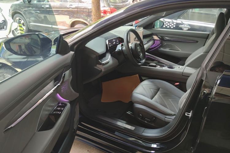 Used Zeekr 001 2023 WE Edition 100 kWh Driver Seat
