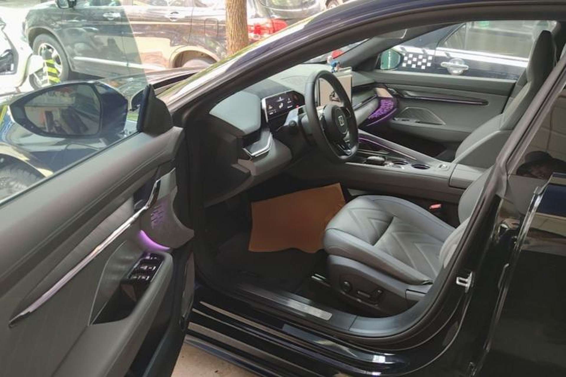 Used Zeekr 001 2023 WE Edition 100 kWh Driver Seat