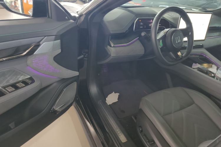 Used Zeekr 001 2023 YOU Edition 100 kWh Driver Seat
