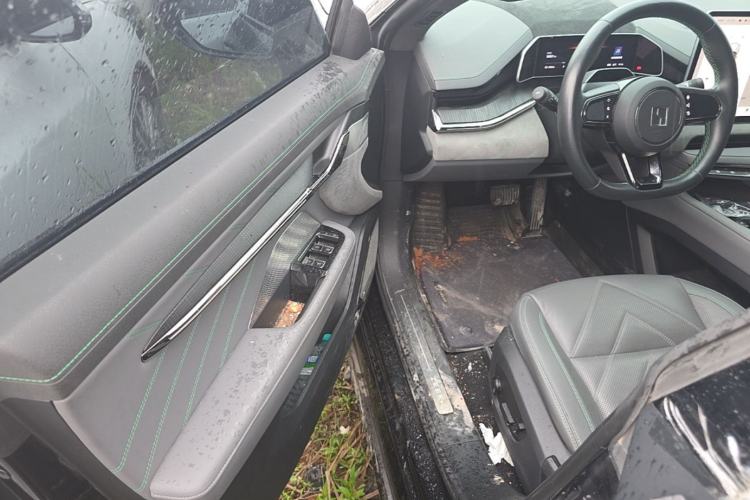 Used Zeekr 001 2023 WE Edition 100 kWh Driver Seat