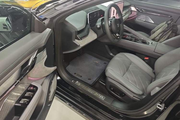 Used Zeekr 001 2023 WE Edition 100 kWh Driver Seat