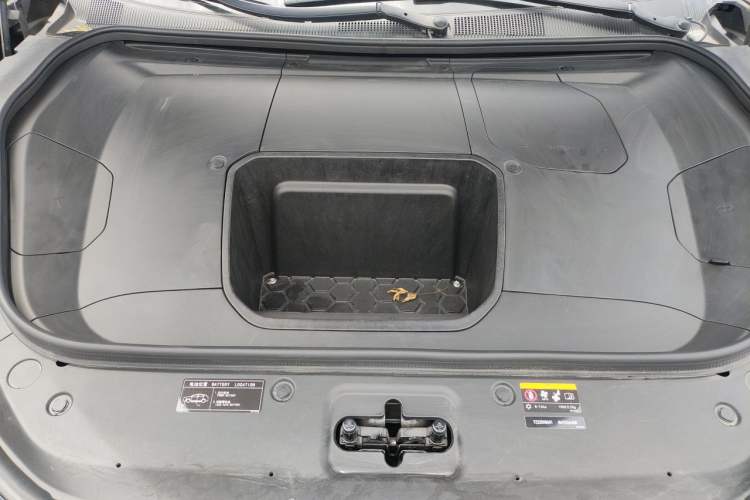 Used Zeekr 001 2023 YOU Edition 100 kWh Engine Bay