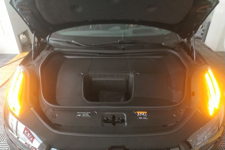 Used Zeekr 001 2023 YOU Edition 100 kWh Engine Bay