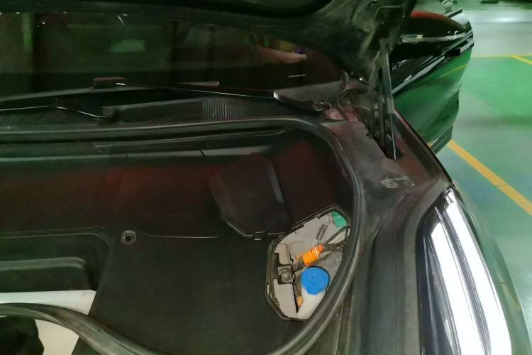 Used Zeekr 001 2023 WE Edition 86 kWh Engine Bay Left