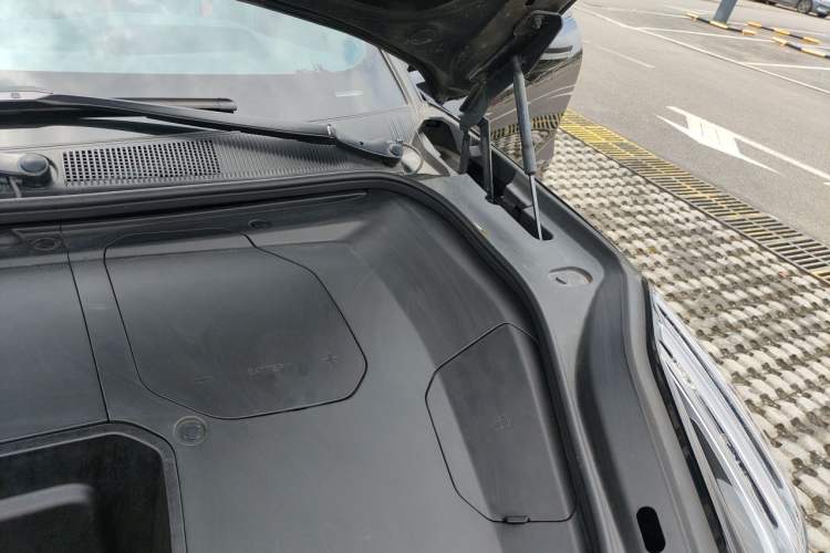 Used Zeekr 001 2023 YOU Edition 100 kWh Engine Bay Left