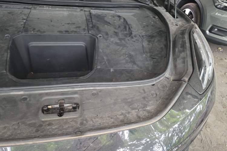 Used Zeekr 001 2023 WE Edition 86 kWh Engine Bay Left